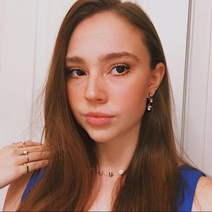 Meet your Posher, Isabel